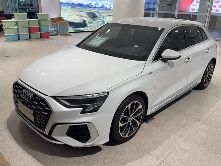 Фото 2 - Audi A3