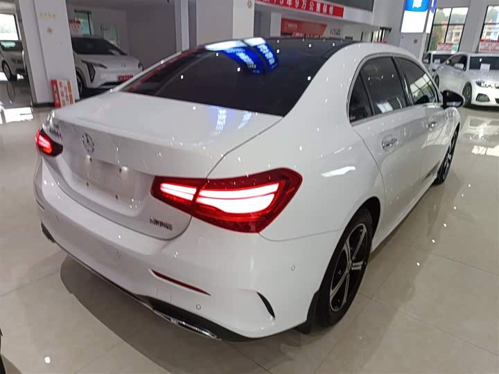 Фото 7 - Mercedes-Benz A-Class