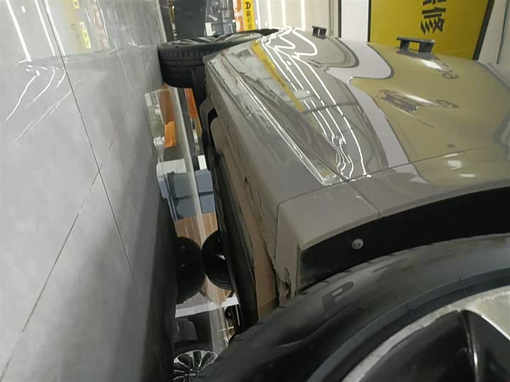 Фото 21 - LiXiang L6