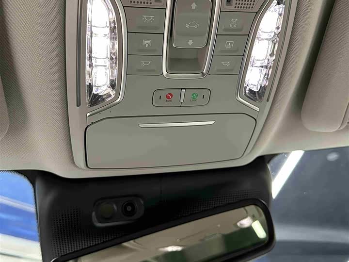 Фото 17 - GAC Trumpchi GS8