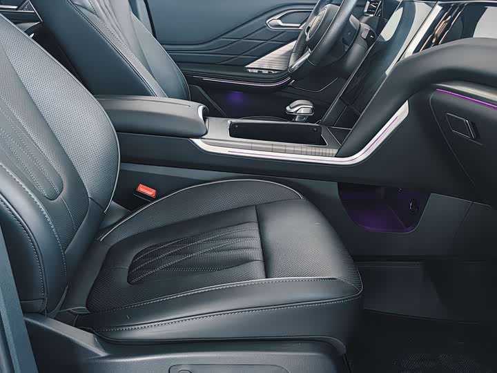 Фото 5 - Hongqi HS7