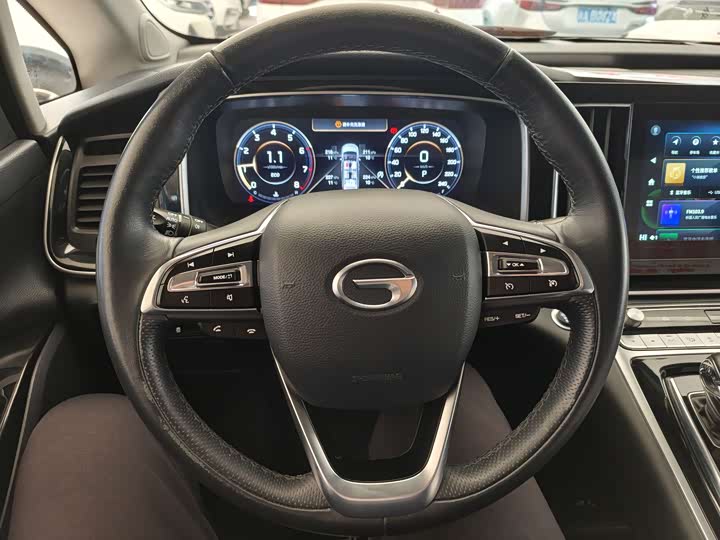 Фото 10 - GAC Trumpchi M8