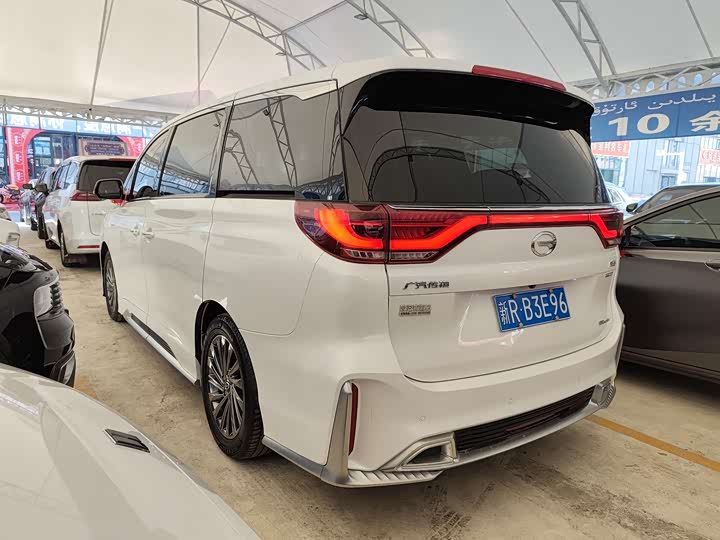 Фото 7 - GAC Trumpchi M8