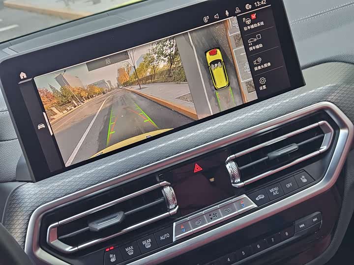 Фото 17 - BMW X3 M