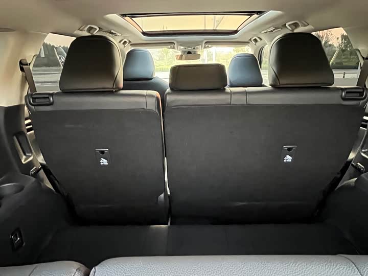 Фото 20 - Toyota Highlander