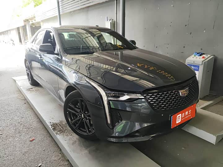 Фото 2 - Cadillac CT4