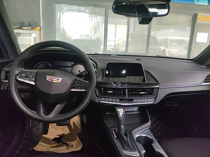 Фото 4 - Cadillac CT4