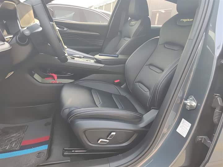 Фото 15 - Geely Preface