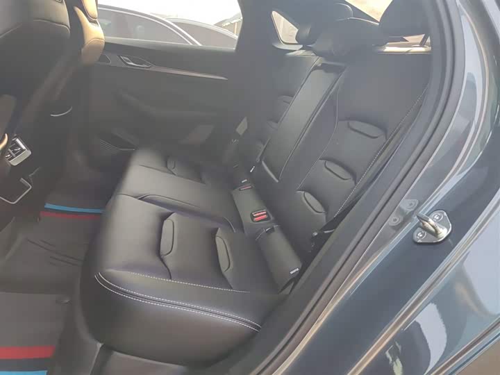 Фото 17 - Geely Preface