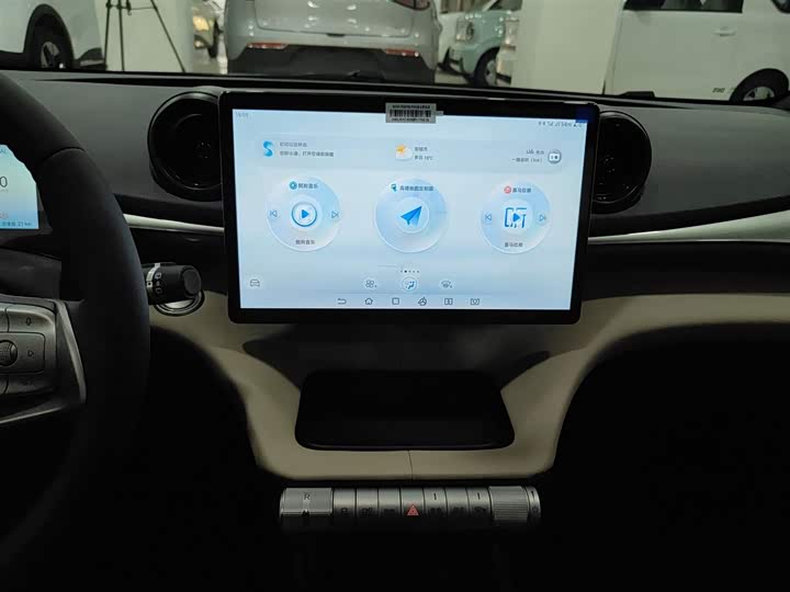 Фото 13 - BYD Dolphin