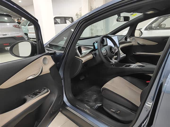 Фото 16 - BYD Dolphin