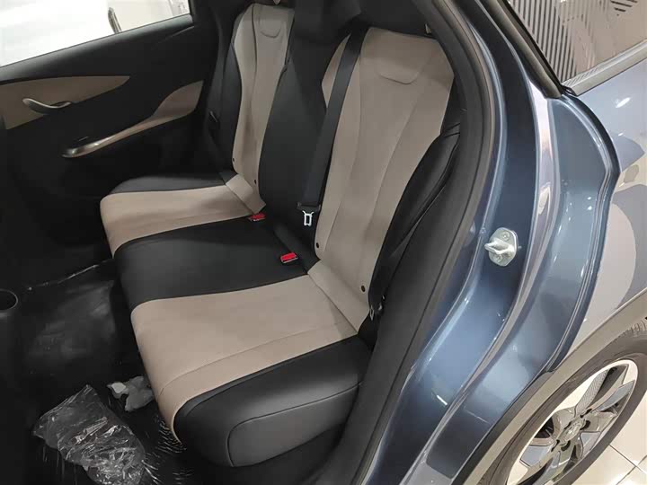 Фото 17 - BYD Dolphin