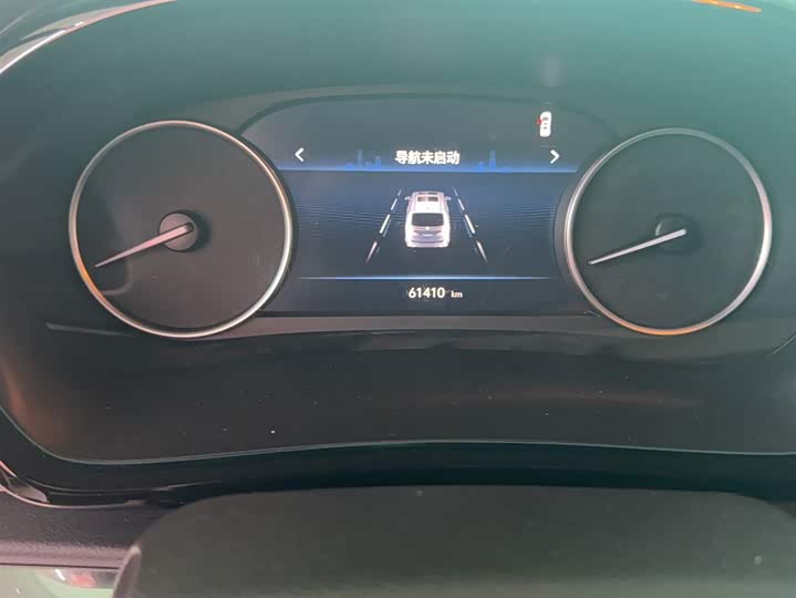 Фото 4 - Buick GL8 ES