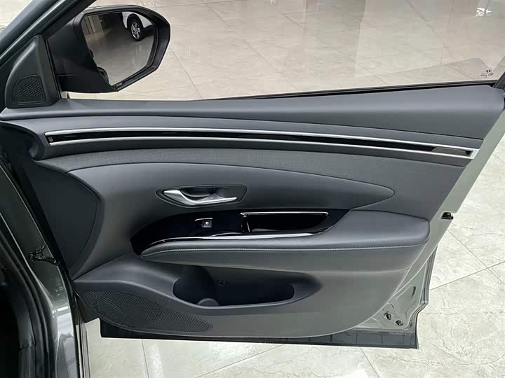 Фото 12 - Hyundai Tucson L