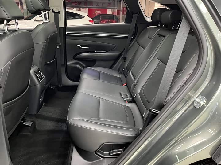 Фото 14 - Hyundai Tucson L