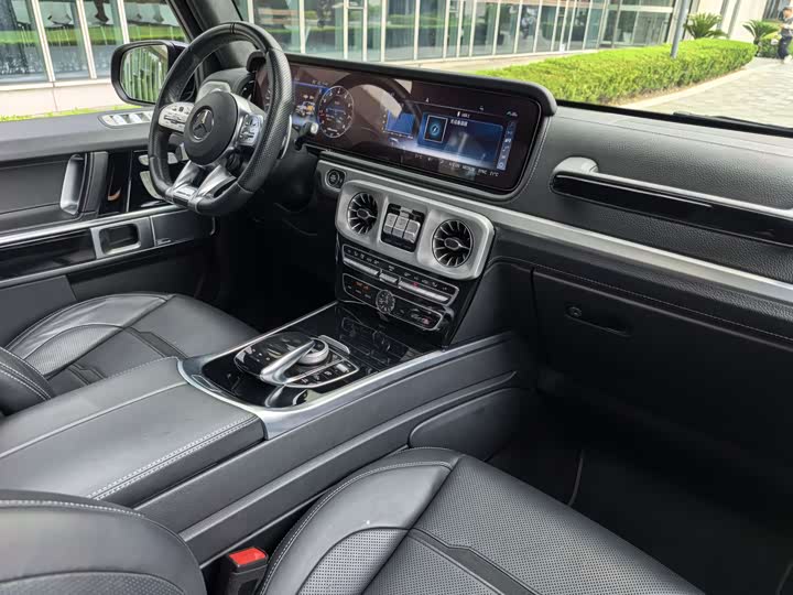 Фото 13 - Mercedes-Benz G-Class AMG