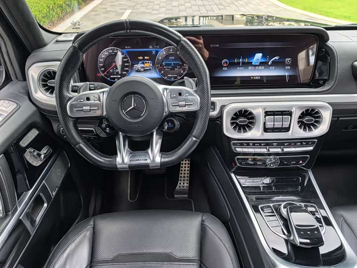 Фото 16 - Mercedes-Benz G-Class AMG