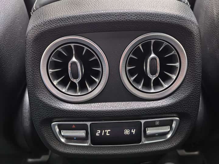 Фото 18 - Mercedes-Benz G-Class AMG