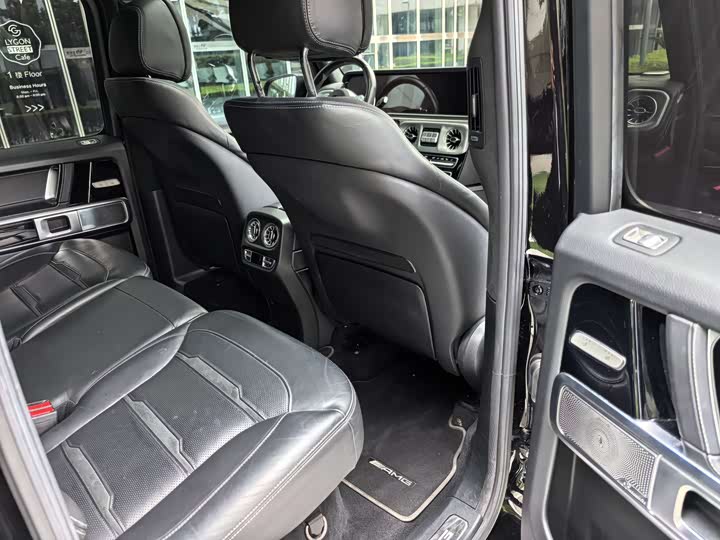 Фото 22 - Mercedes-Benz G-Class AMG