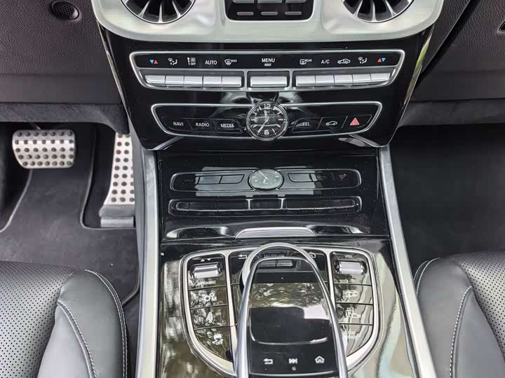 Фото 27 - Mercedes-Benz G-Class AMG