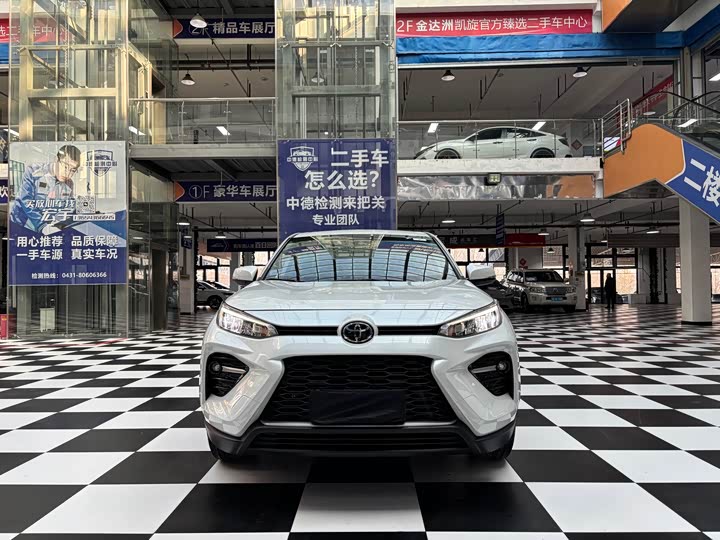 Фото 2 - Toyota Wildlander