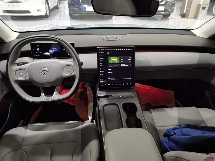 Фото 10 - Nio ET5