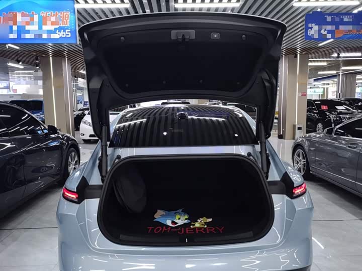 Фото 19 - Nio ET5