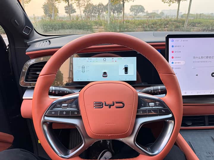 Фото 12 - BYD Sea Lion 07 EV