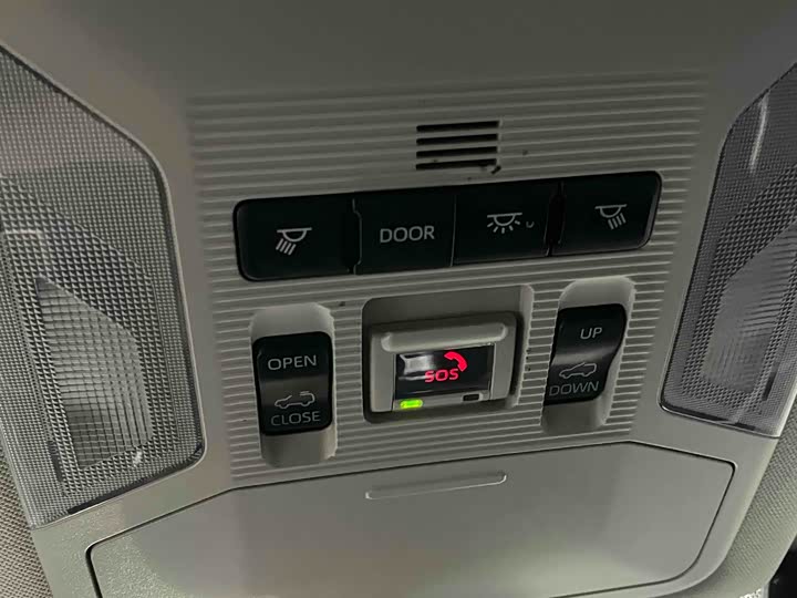 Фото 11 - Toyota RAV4