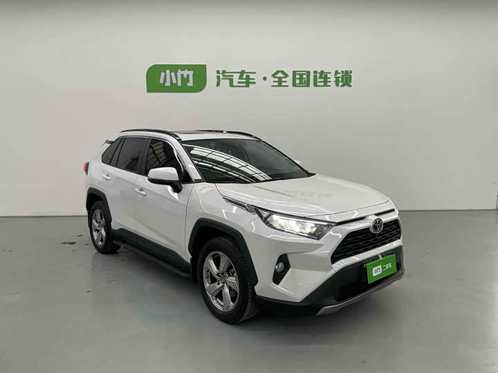 Фото 3 - Toyota RAV4