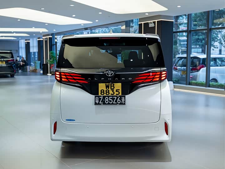 Фото 7 - Toyota Alphard