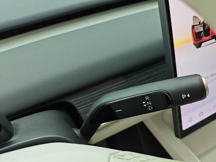 Фото 21 - Nio Onvo L60