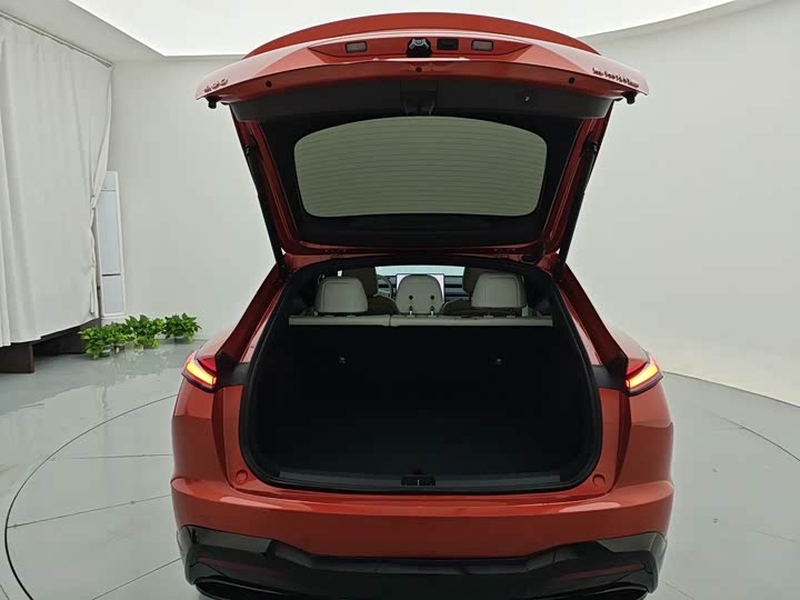 Фото 9 - Nio Onvo L60