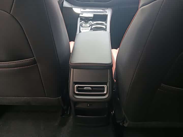 Фото 13 - Changan Eado Plus