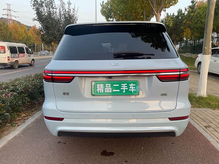 Фото 5 - LiXiang One