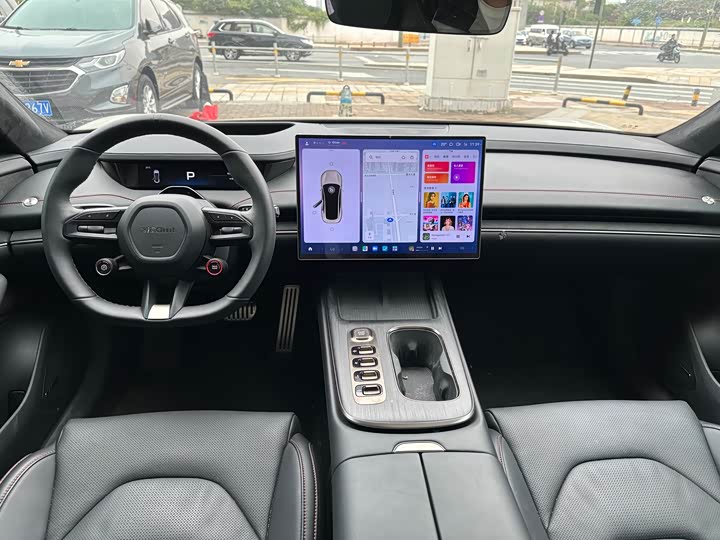 Фото 12 - Xiaomi SU7