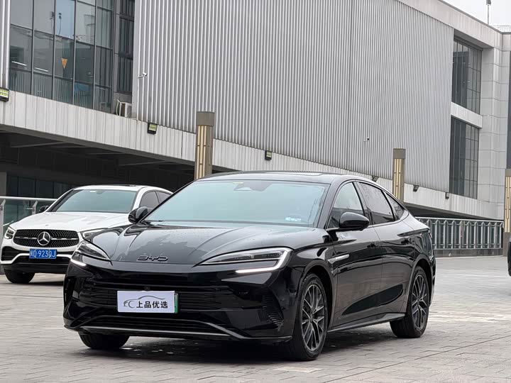 Фото 1 - BYD Seal 07 DM-i Hybrid