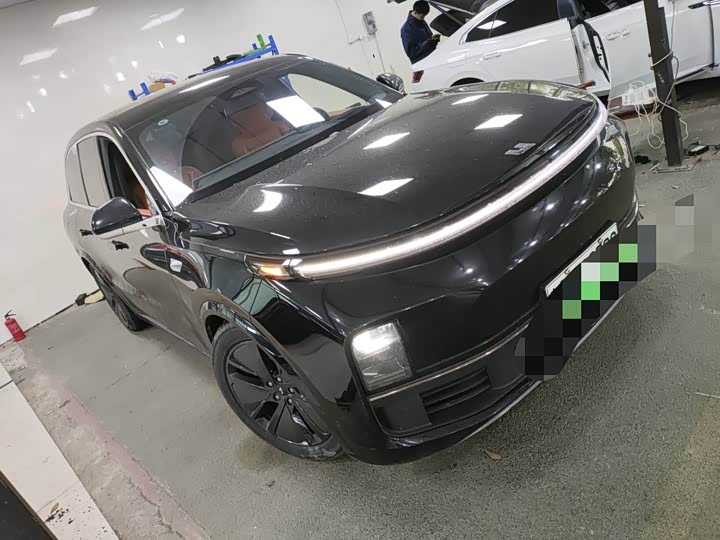 Фото 2 - LiXiang L8