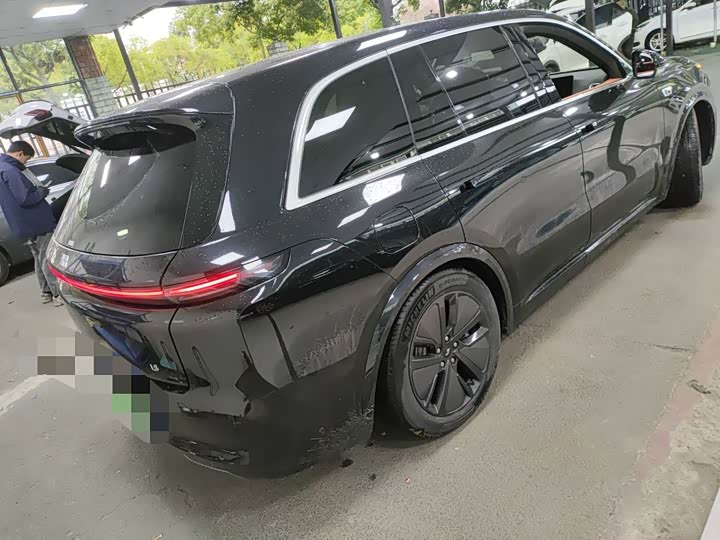 Фото 7 - LiXiang L8