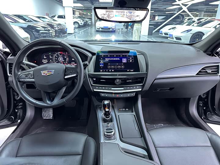 Фото 6 - Cadillac CT5