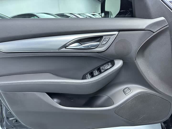 Фото 7 - Cadillac CT5