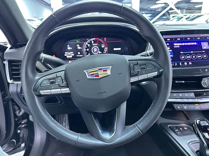 Фото 8 - Cadillac CT5