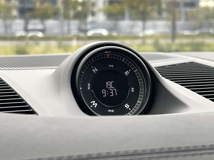 Фото 18 - Porsche Cayenne