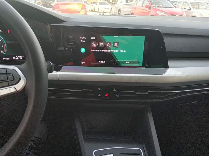 Фото 13 - Volkswagen Golf