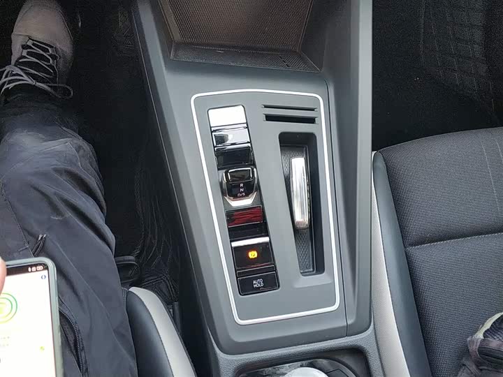 Фото 14 - Volkswagen Golf