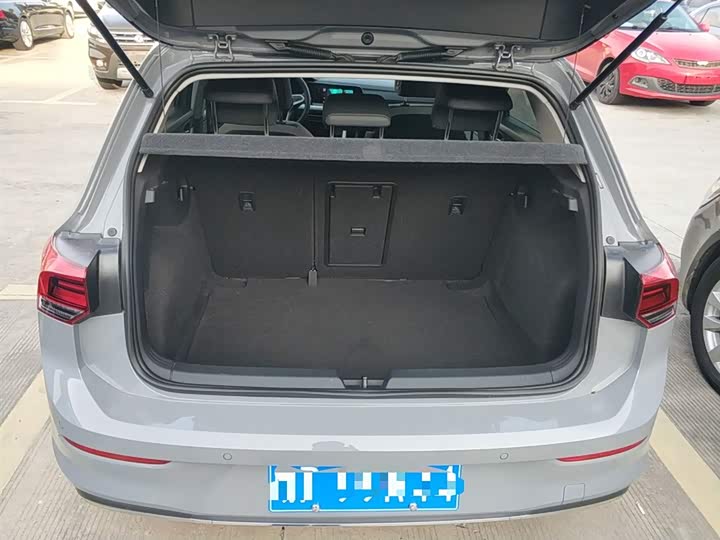 Фото 19 - Volkswagen Golf