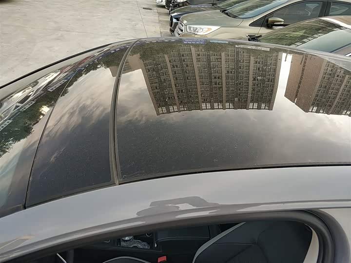 Фото 27 - Volkswagen Golf