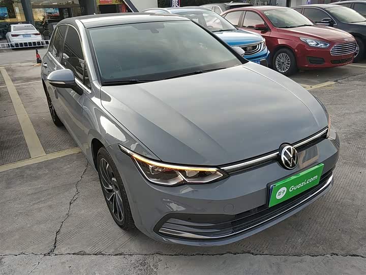 Фото 4 - Volkswagen Golf