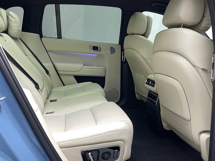 Фото 14 - LiXiang L7