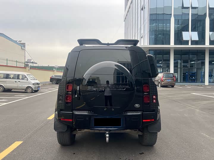 Фото 18 - Land Rover Defender